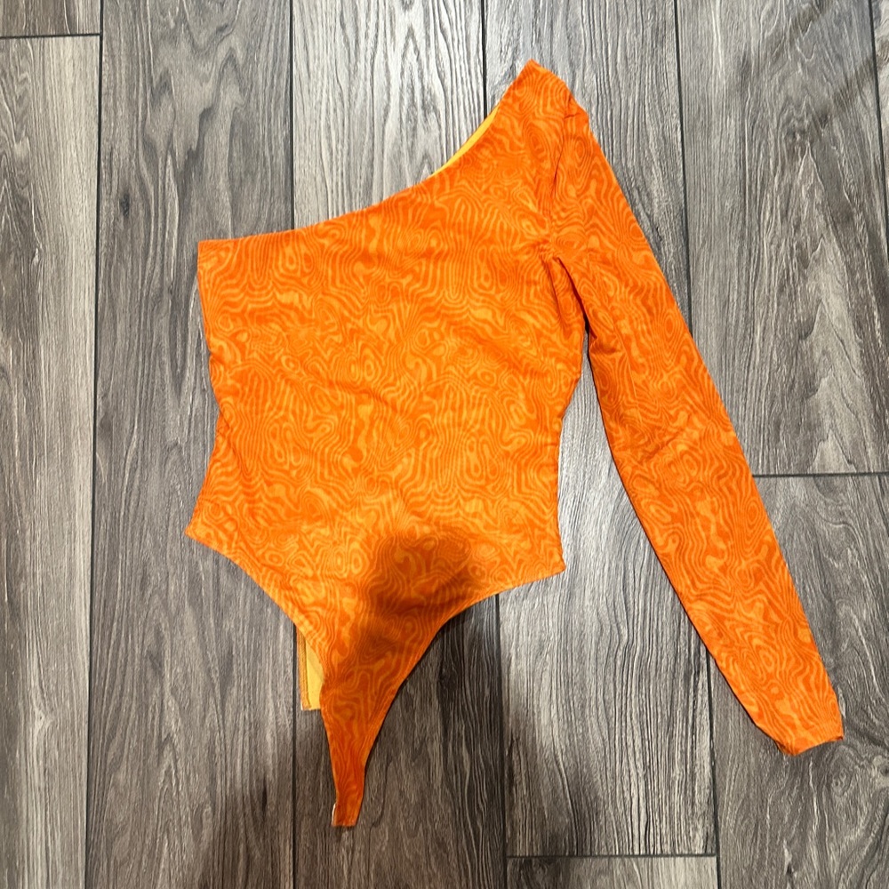 House of CB orange one shoulder body suit like new size MEDIUM